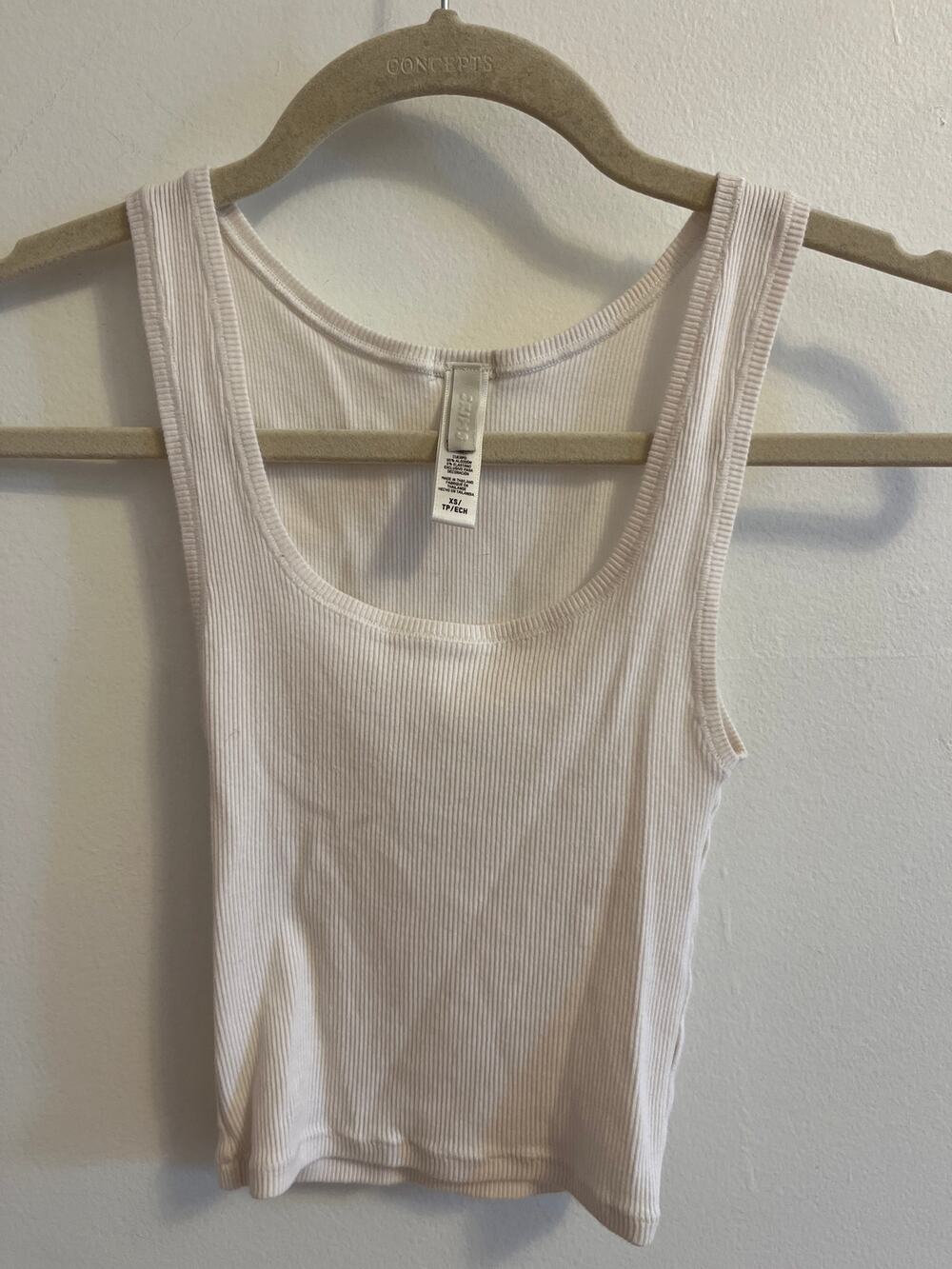 Skims white tank top XS